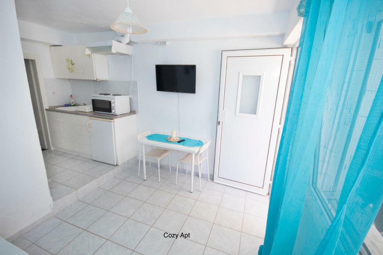Aello Sea-Seafront Apartments Skála Foúrkas Dış mekan fotoğraf